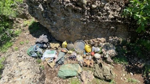 Tunceli'de teröristlerin kullandığı sığınak imha edildi