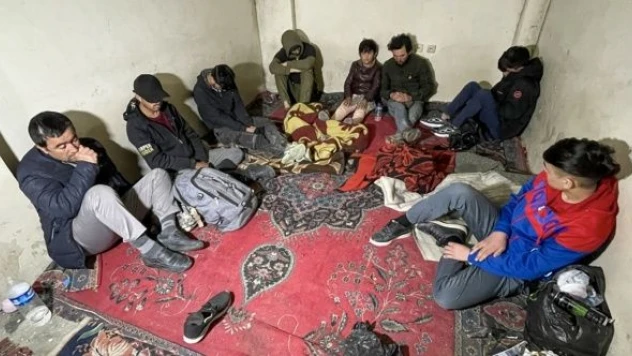 Van'da bir iş merkezinde düzensiz göçmen operasyonu!