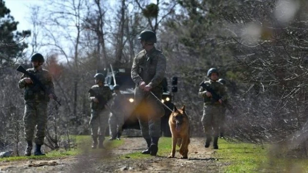 Terörist başı Fetullah Gülen'in yeğeninin de olduğu 10 kişi yakalandı