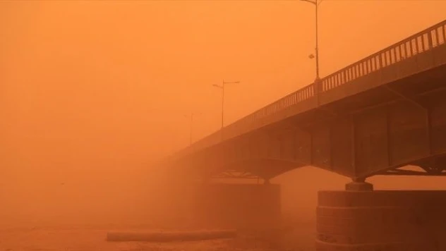 Bağdat Havalimanı'nda kum fırtınası