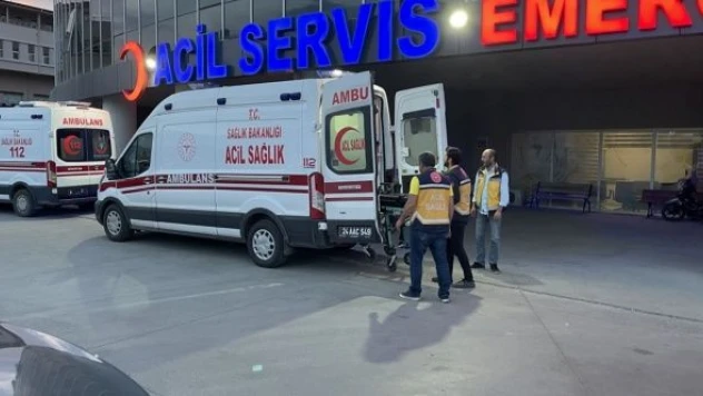 Erzincan'da 53 öğrenci gıda zehirlenmesi şüphesiyle hastaneye kaldırıldı