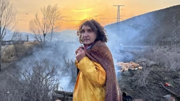 Hayvan postu giyen dekan savaşların etkisine dikkati çekti