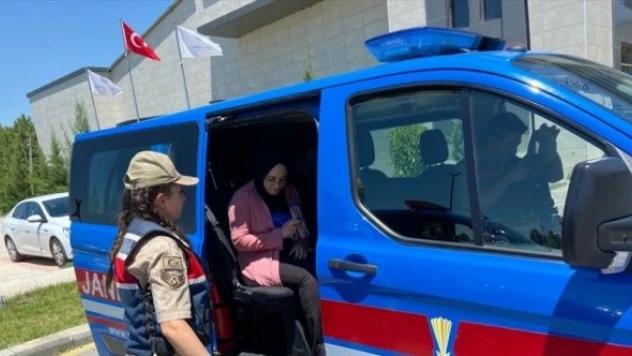 Malatya'da kimliğini unutan öğrencinin yardımına jandarma yetişti