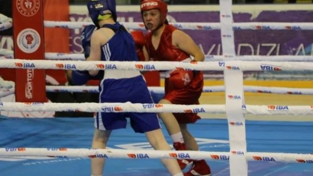 Üst Minikler Boksun Yıldızları Türkiye Şampiyonası devam ediyor