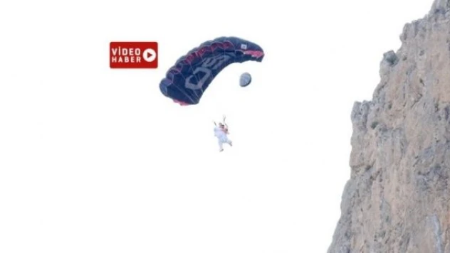 Erzincan semalarında yarasa atlayışı nefes kesti