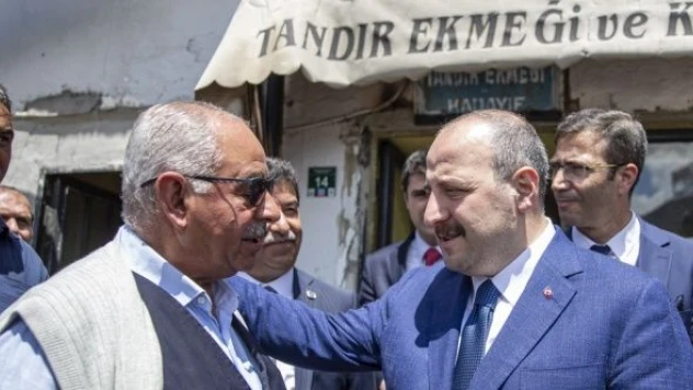 Erzurum Büyükşehir Belediyesi eski Başkanı Uykusuz'un cenazesi defnedildi