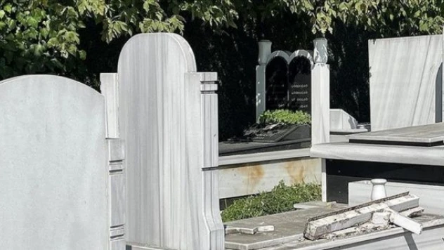 Hasköy Musevi Mezarlığı'nı tahrip edenler belirlendi!