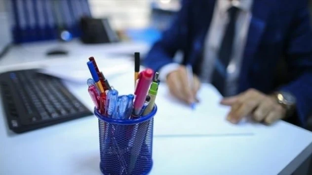 Kamuya 374 şehit yakını, gazi ve gazi yakını atanacak