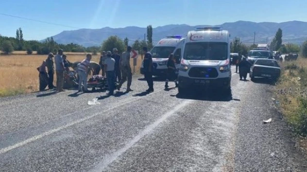 Malatya'da feci kaza:  Pat patın altında kaldılar!