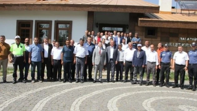 Malazgirt'te bayramlaşma programı gerçekleştirildi