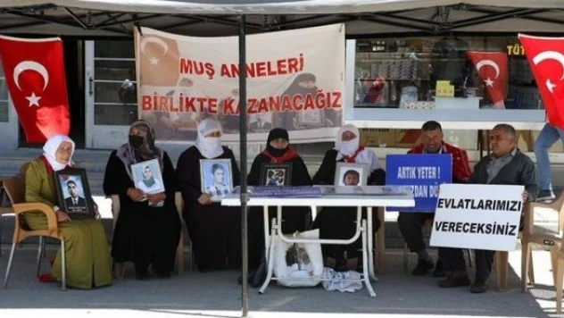 Muş'ta evlat nöbeti devam ediyor!