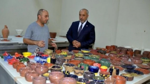 Muş'ta üniversiteliler el sanatlarına merak saldı