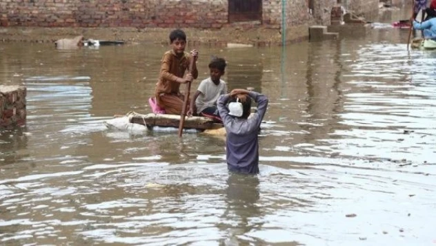 Muson yağmurları dehşeti devam ediyor!