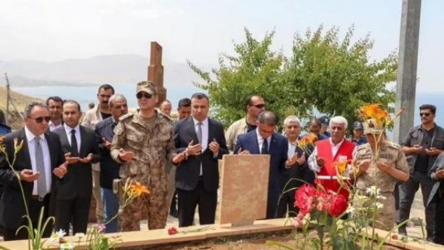 Uçak kazasında şehit olan 7 emniyet mensubu anıldı