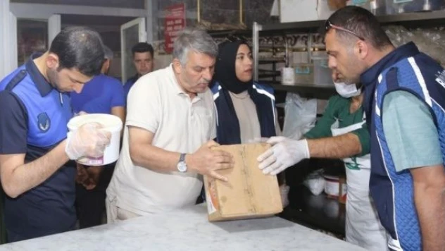 Van'da tatlı imalatçıları denetlendi