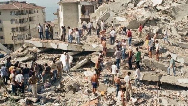 17 Ağustos depreminin üzerinden 23 yıl geçti... 17 Ağustos depremi kaç saniye sürdü, depremde kaç kişi öldü?