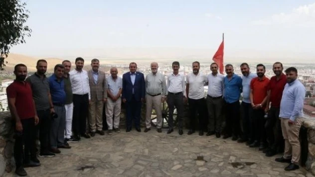 AK Parti Milletvekili Şimşek'ten Malazgirt Zaferi kutlamalarına davet etti