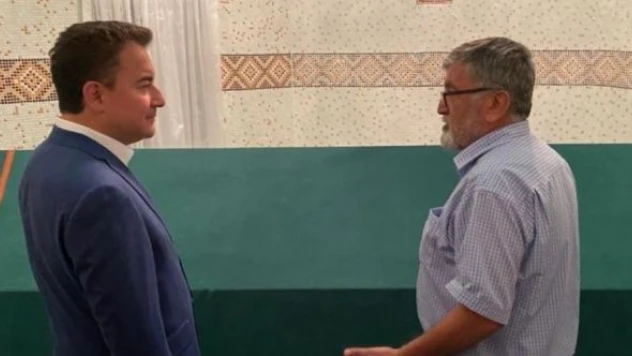 Ali Babacan Hüseyin Gazi Cemevi'ni ziyaret etti