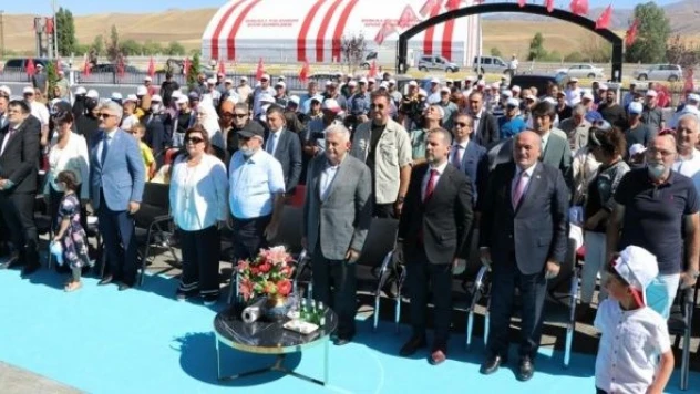 Binali Yıldırım Erzincan'da okul açtı