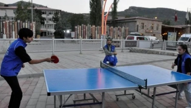 Çukurca'da  'Sosyal Medyadan Sosyal Meydana' etkinliği yapıldı