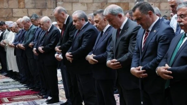 Cumhurbaşkanı Erdoğan, cuma namazını Malazgirt'te kıldı