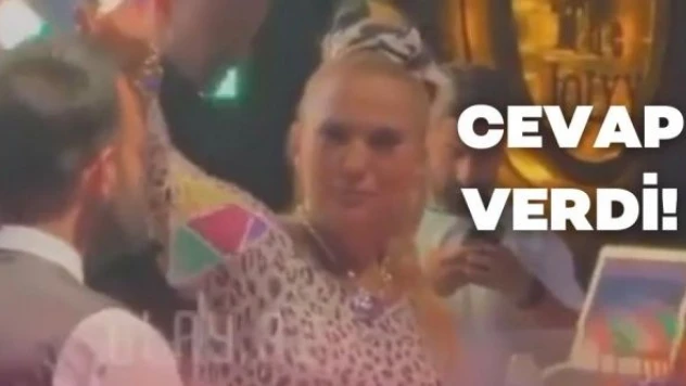 Demet Akalın: &quot10 senedir garsona şampanya döküyorum&quot