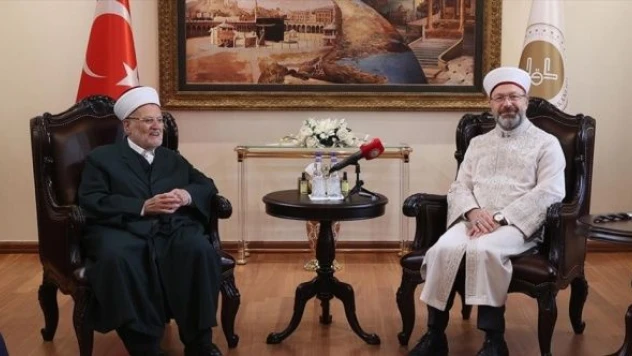 Diyanet İşleri Başkanı Erbaş, Mescid-i Aksa İmam Hatibi İkrime Sabri ile görüştü