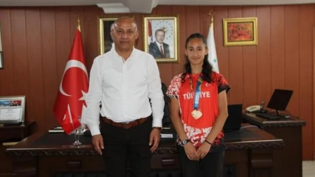 Malazgirt'te milli sporcudan büyük başarı!