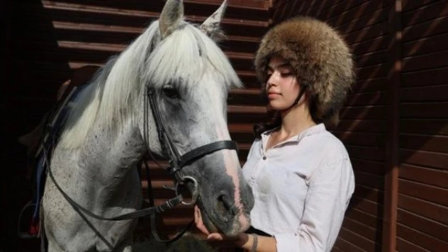 Malazgirt Zaferi'nin 951'inci yıl dönümü kutlamalarına atlar özenle hazırlanıyor