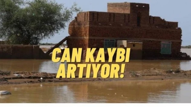 Sudan'ı sel vurdu:   Can kaybı 100'e dayandı
