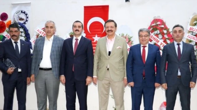 TOBB Başkanı Hisarcıklıoğlu, 'Pasinler'e Değer Katanlar Ödül Töreni'nde konuştu: