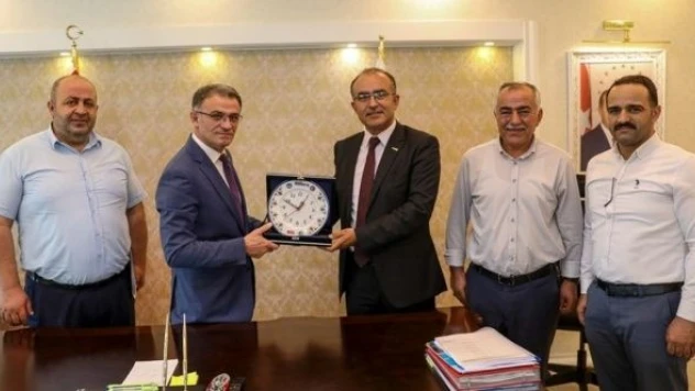 Van'da belediye işçilerinin ücretlerine yüzde 40 zam !