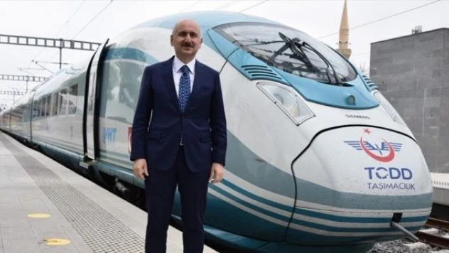 Bakan Karaismailoğlu: Hızlı trende günlük 31 bin 651 yolcu ile tüm zamanların rekorunu kırdık