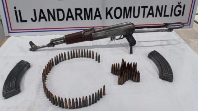 Elazığ'da kalaşnikof operasyonu!