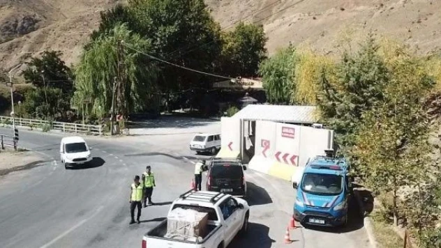 Elazığ'da dron destekli trafik denetimi yapıldı