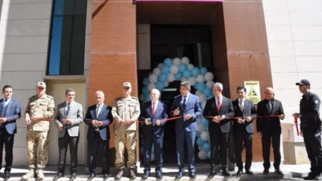 Erzurum'da 'Polis Amca Anaokulu' ve 'Polis Kafeteryası' açıldı