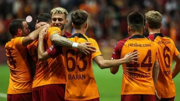 Galatasaray, hazırlık maçında İstanbulspor'u 2 golle geçti