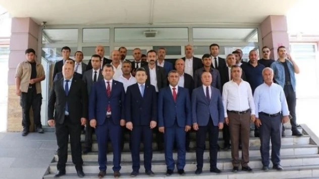 MHP heyeti Hizan Kaymakamı Özçelik'i ziyaret etti