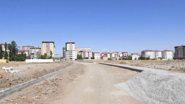 Muş'ta dere ıslah ve yol çalışmaları sürüyor