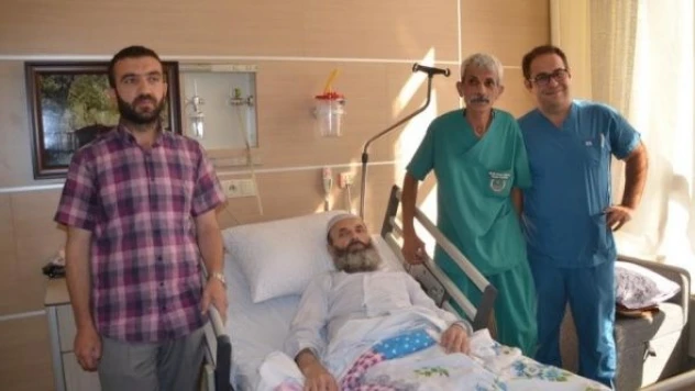Muş'ta midesinde tümör bulunan hasta sağlığına kavuştu