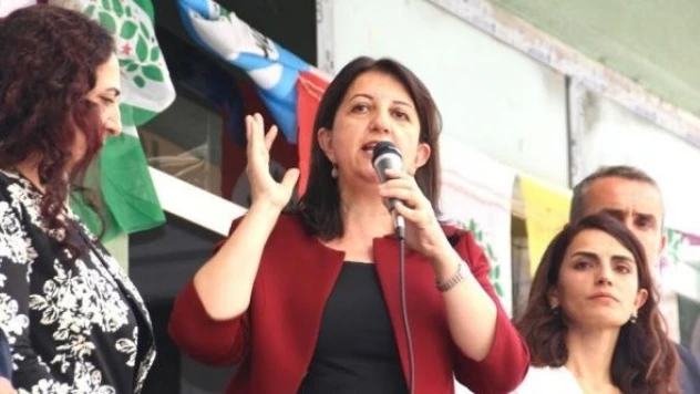 Pervin Buldan, Van'da düzenlenen mitinge katıldı