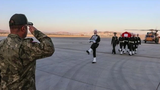 Şehit Ulaştırma Sözleşmeli Piyade Er Ayberk son yolculuğuna uğurlanıyor