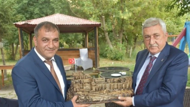TESK Genel Başkanı Palandöken Kars'ta