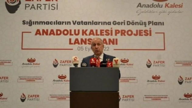 Ümit Özdağ 'Anadolu Kalesi' projesinin tanıtımını yaptı