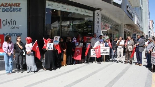 Van'da evlat nöbeti devam ediyor!