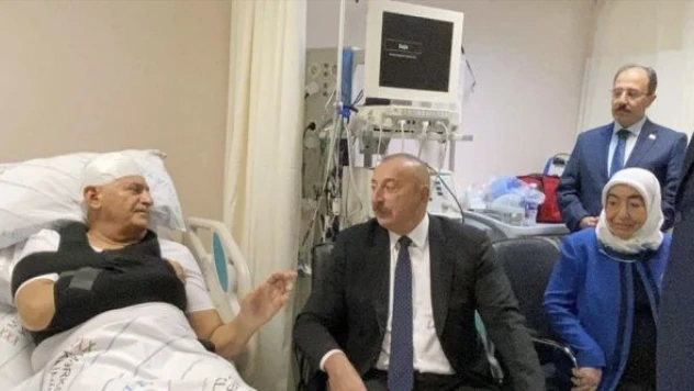 Azerbaycan'da kaza geçiren Binali Yıldırım'ı taşıyan ambulans uçak İstanbul'a hareket etti