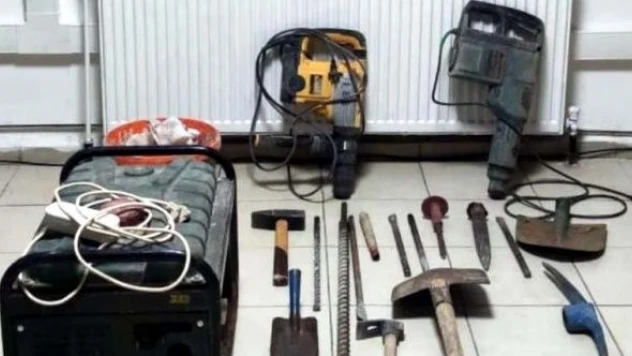 Elazığ'da jandarma kaçak kazıya geçit vermedi