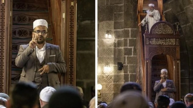 Erzurum'da işitme engelliler için cuma hutbesi 'işaret dili' ile aktarılıyor
