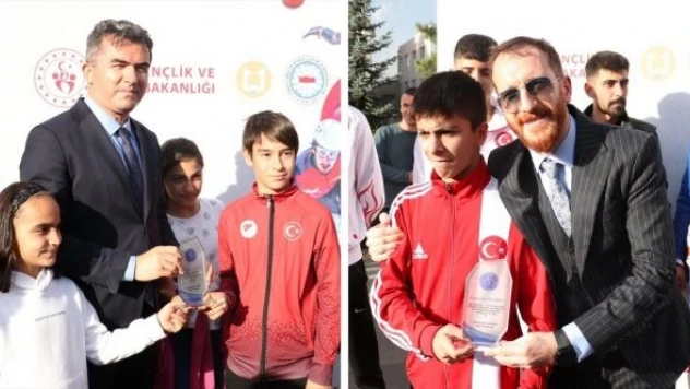 Erzurum Valisi Memiş: &quotİmkanı olmayanlara kayak malzemesi konusunda söz veriyoruz&quot