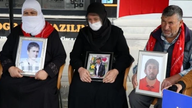 Muş'ta evlat nöbeti tutan aile sayısı 42'ye yükseldi